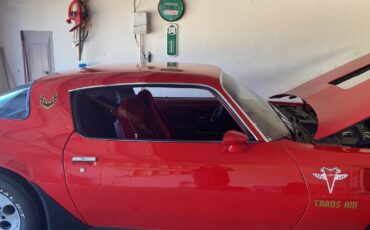 Pontiac-firebird-trans-am-1979-red