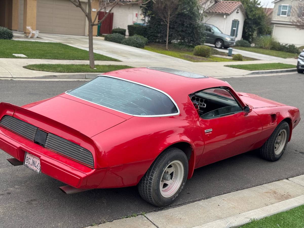 Pontiac-firebird-trans-am-1980-2