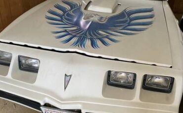 Pontiac-firebird-trans-am-1980-white-2