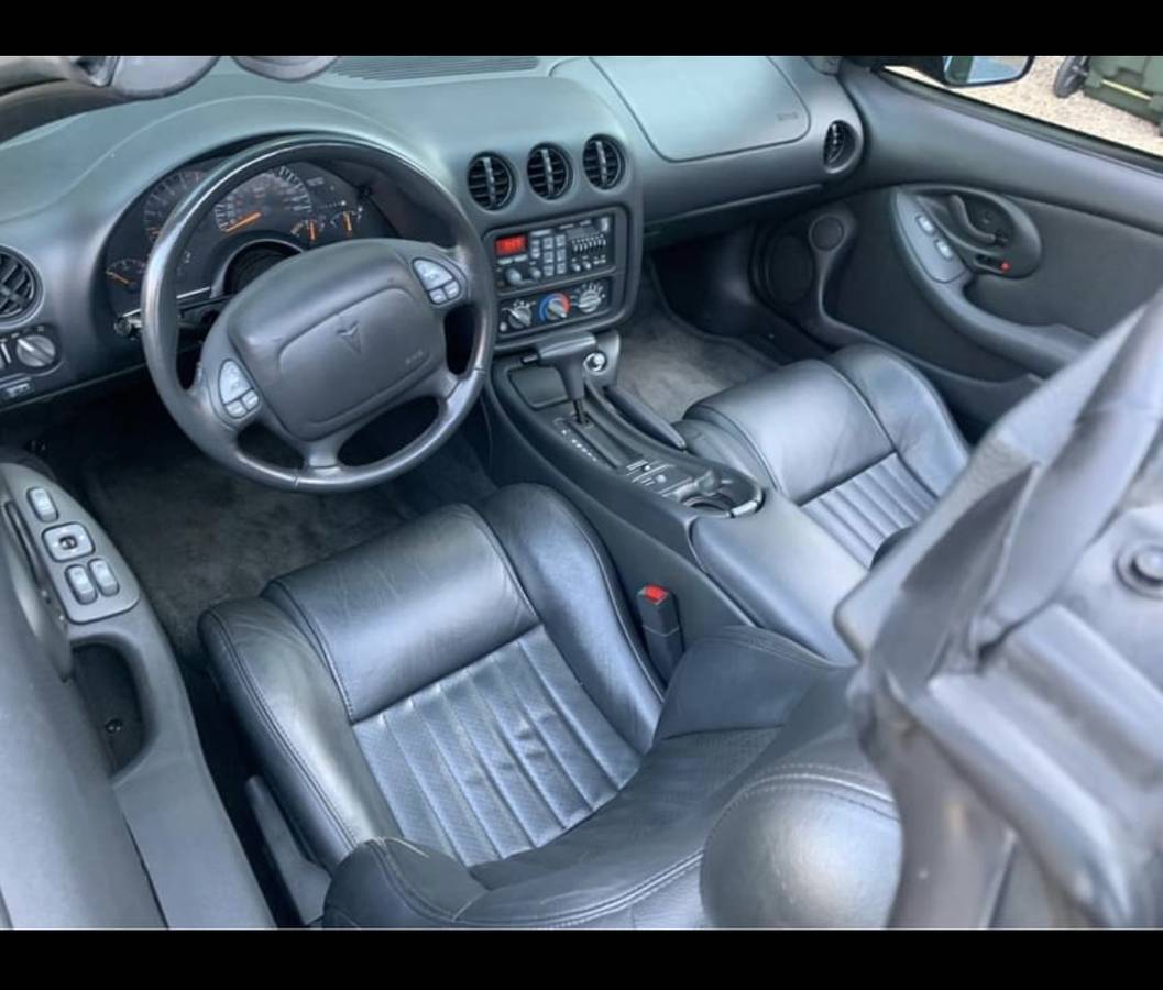 Pontiac-firebird-trans-am-1996-black-4