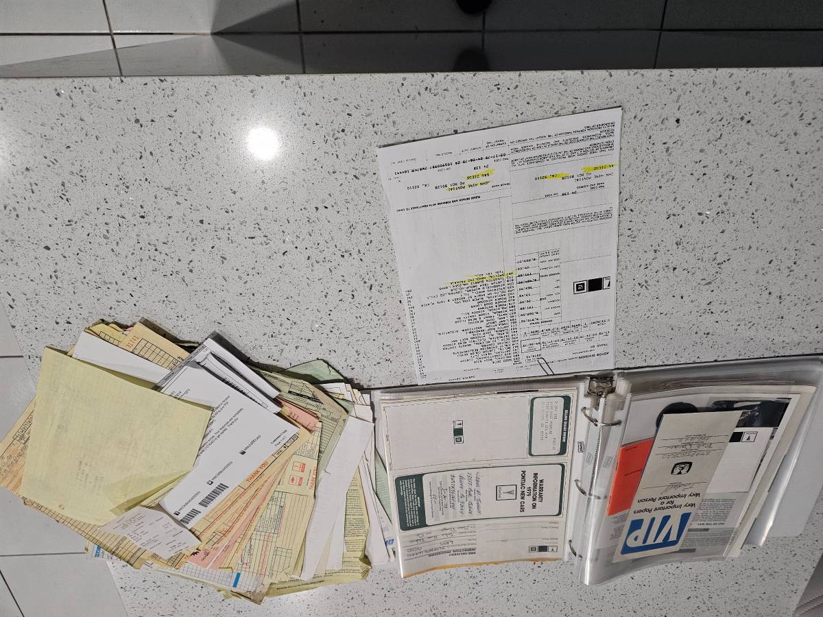 Pontiac-firebird-trans-am-ws6-1979-11