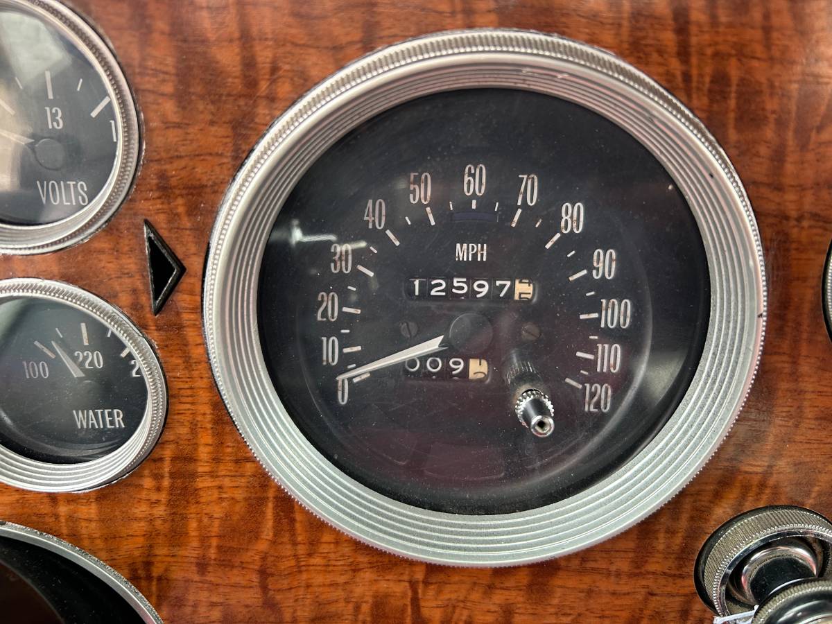 Pontiac-grand-am-1974-white-5