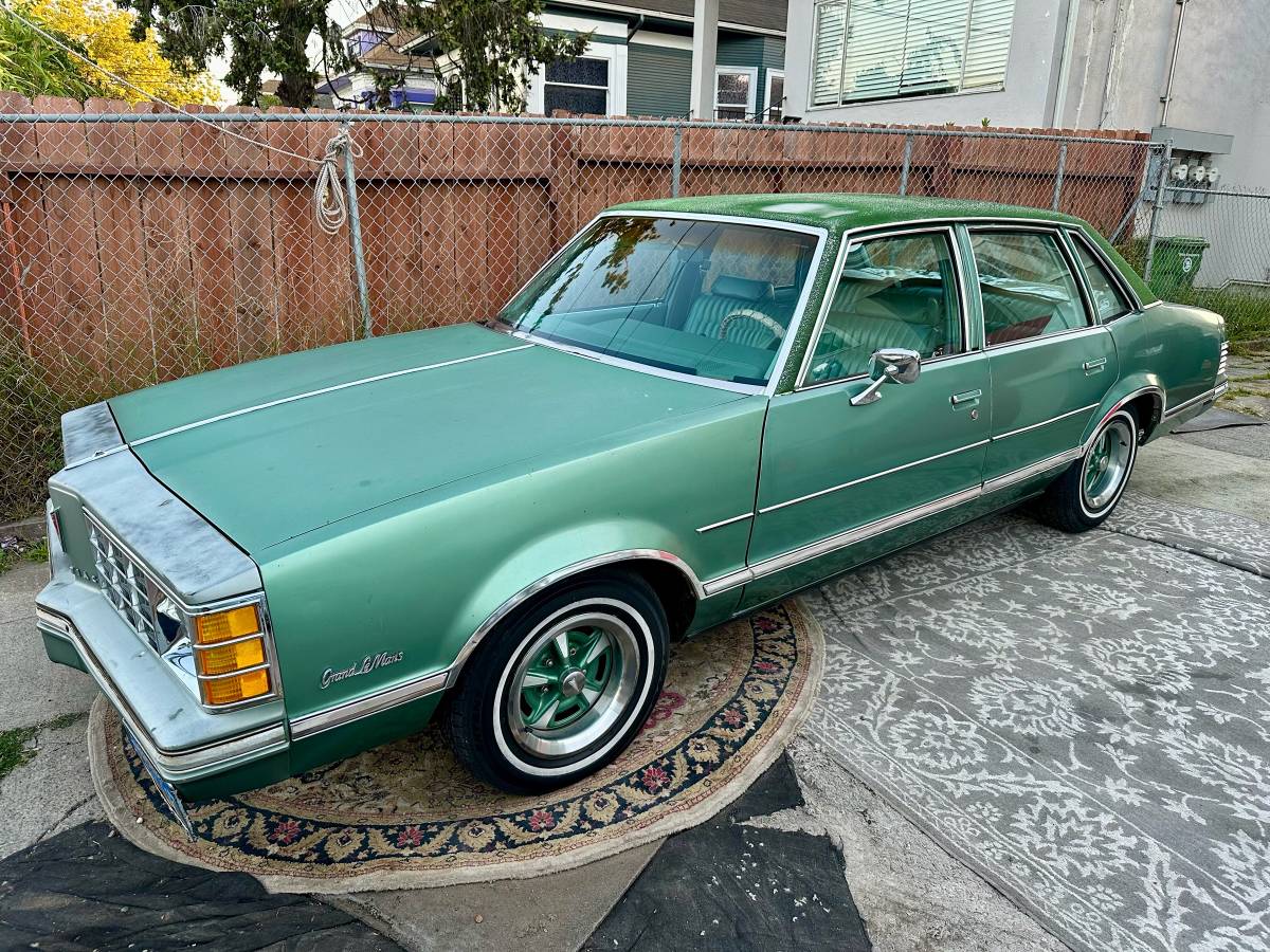 Pontiac-grand-le-mans-1978-green