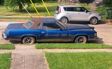 Pontiac-grand-prix-1976-blue