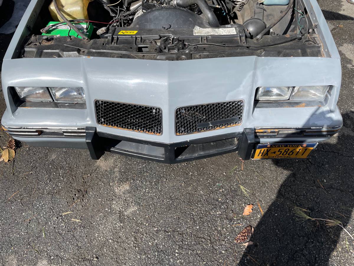 Pontiac-grand-prix-1986-grey-1