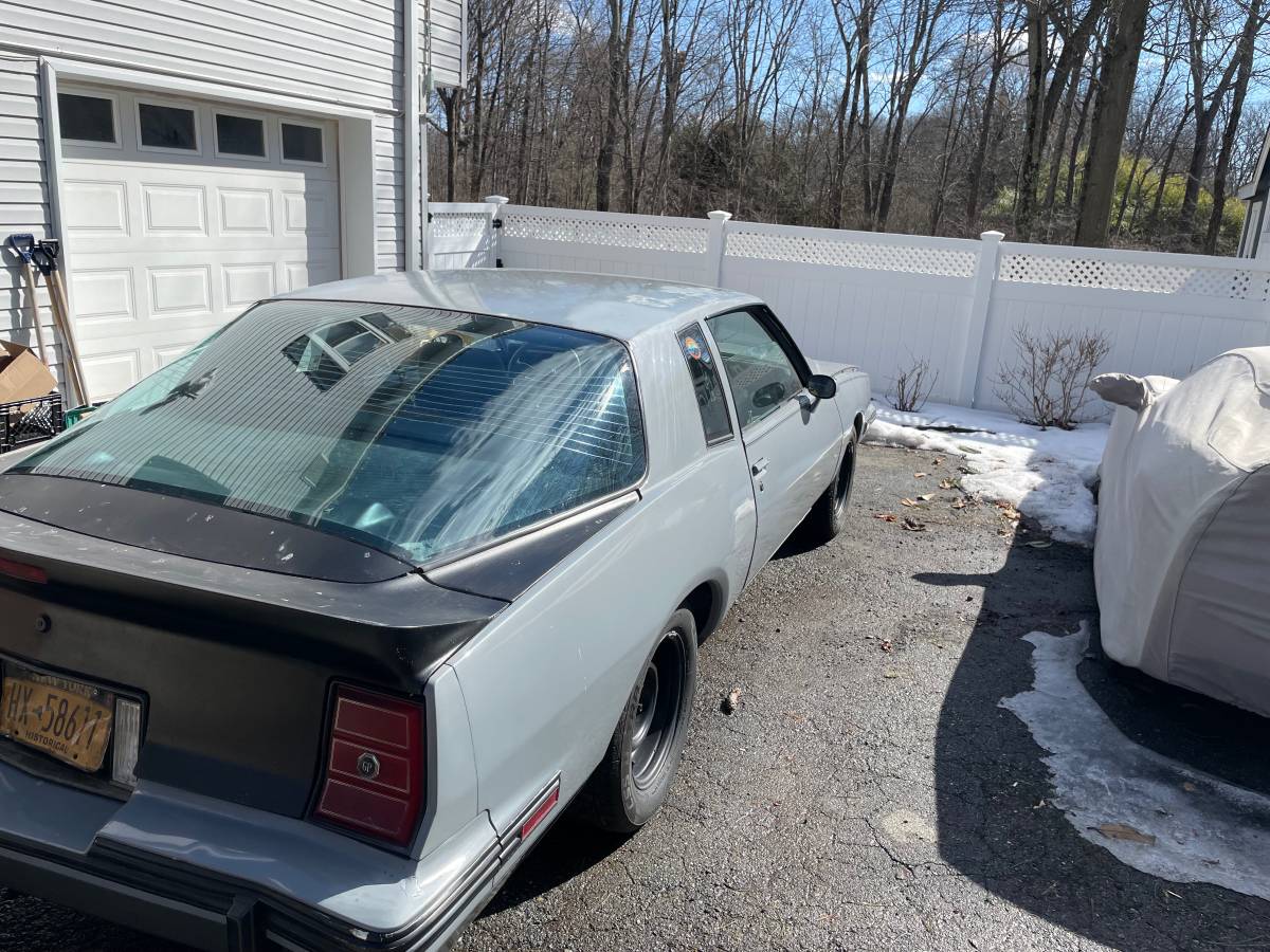 Pontiac-grand-prix-1986-grey-2