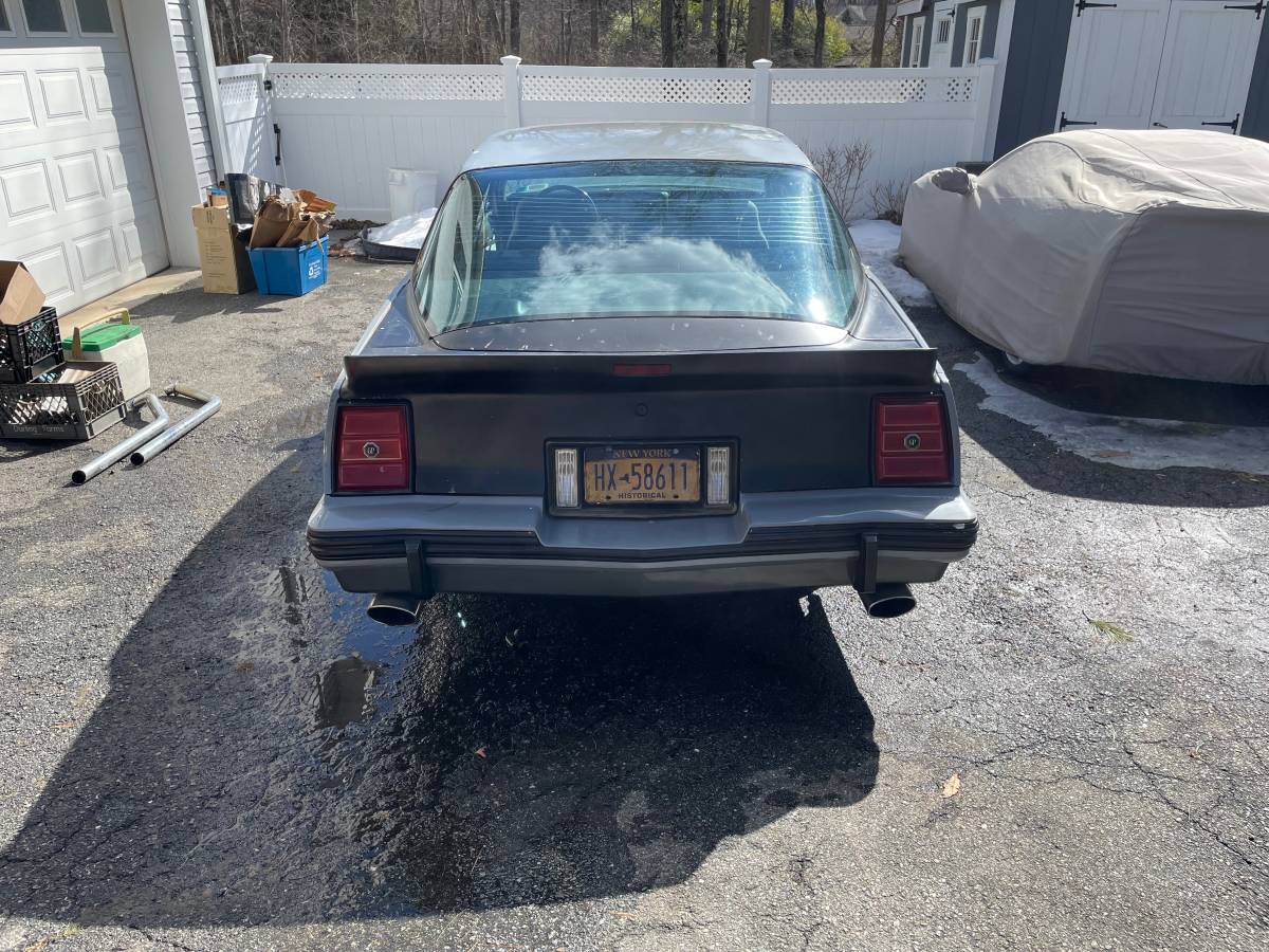 Pontiac-grand-prix-1986-grey-3