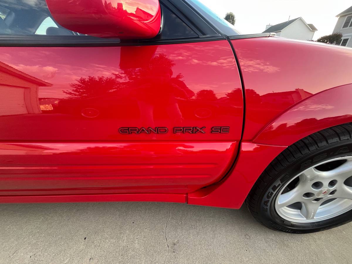 Pontiac-grand-prix-1996-red-11