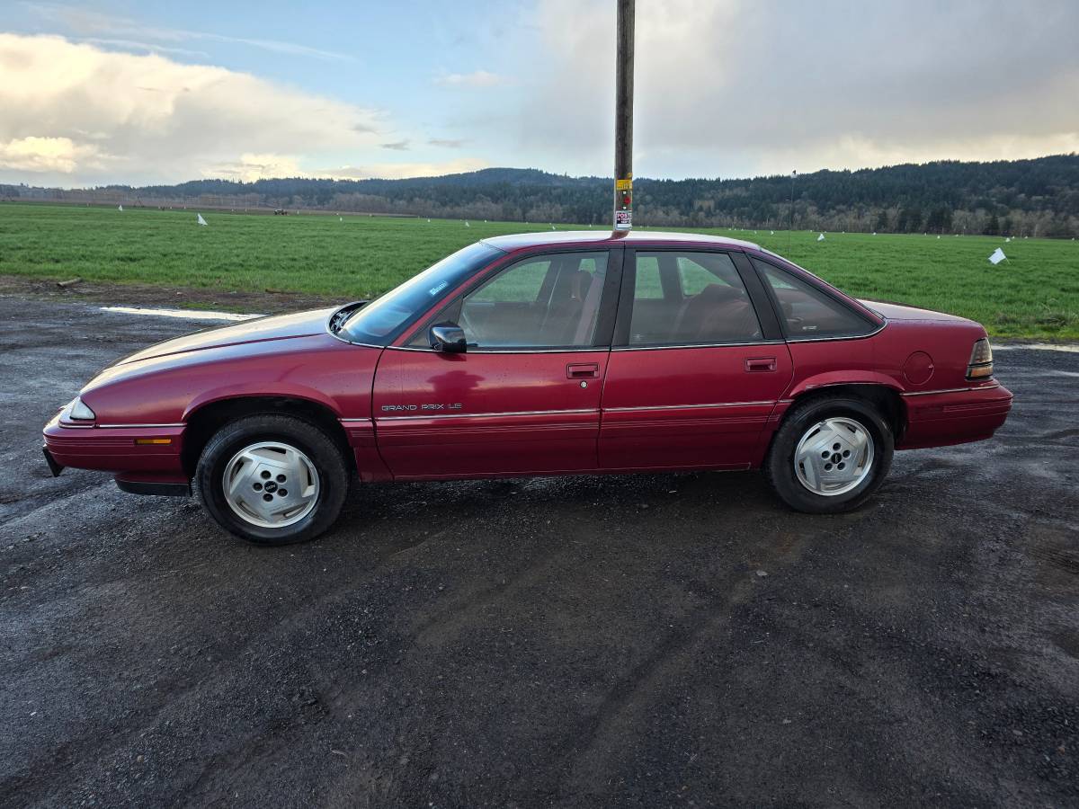 Pontiac-grand-prix-le-1993-1