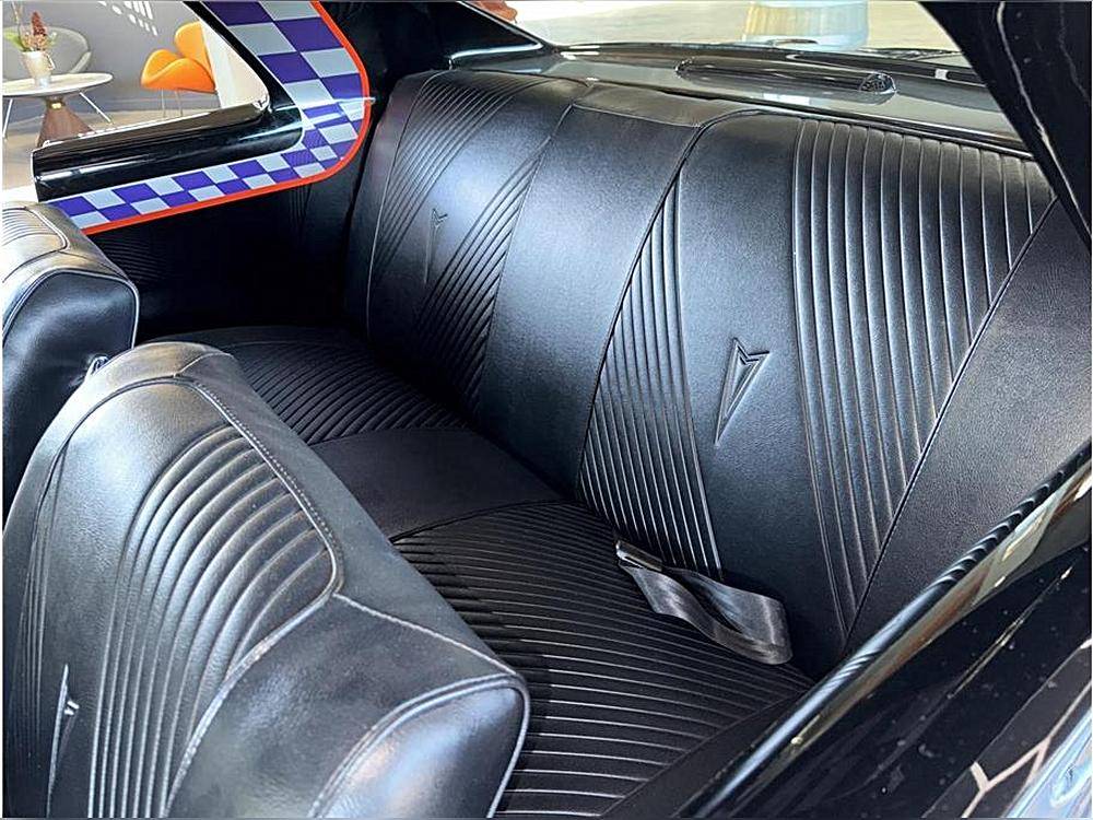 Pontiac-gto-1965-purple-24