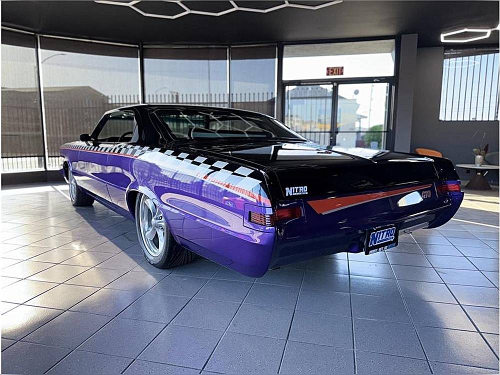 Pontiac-gto-1965-purple-7