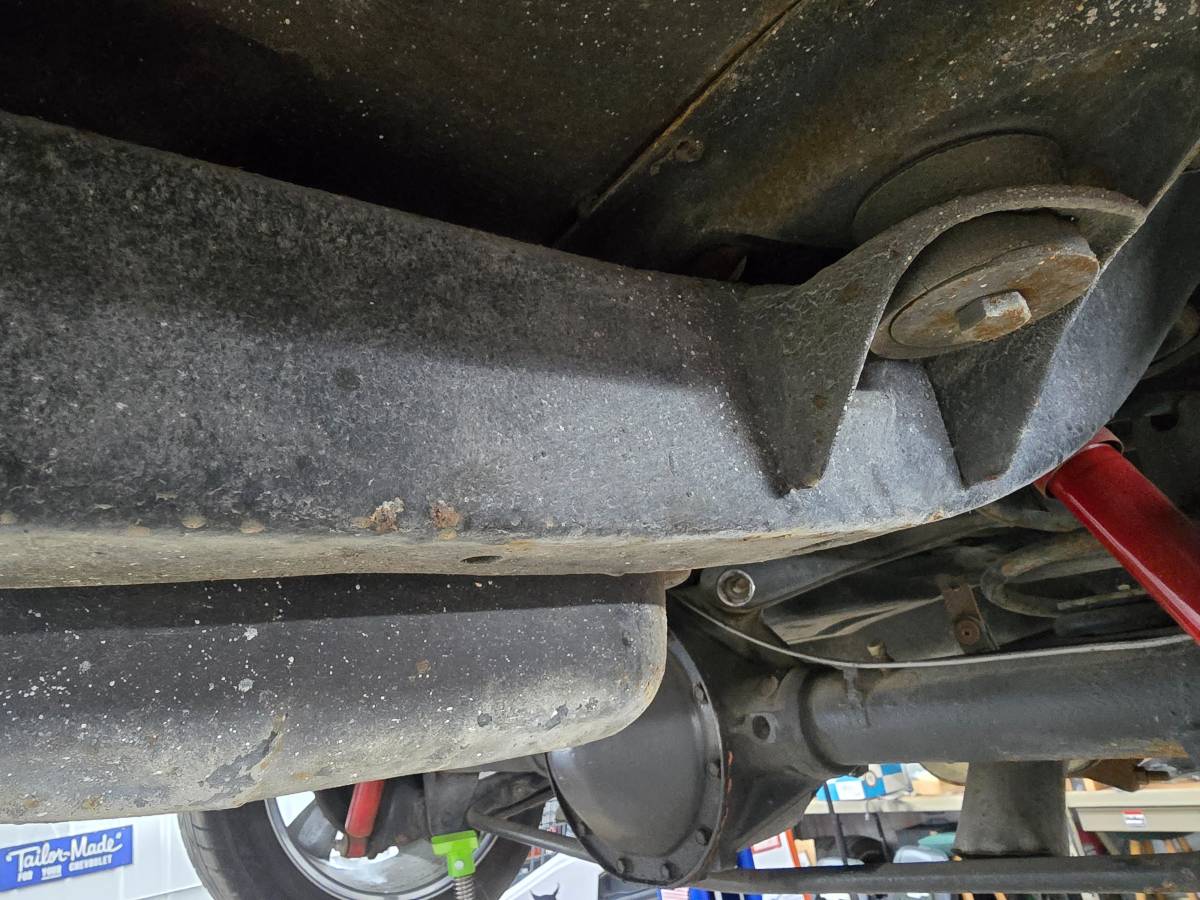 Pontiac-gto-1965-red-13