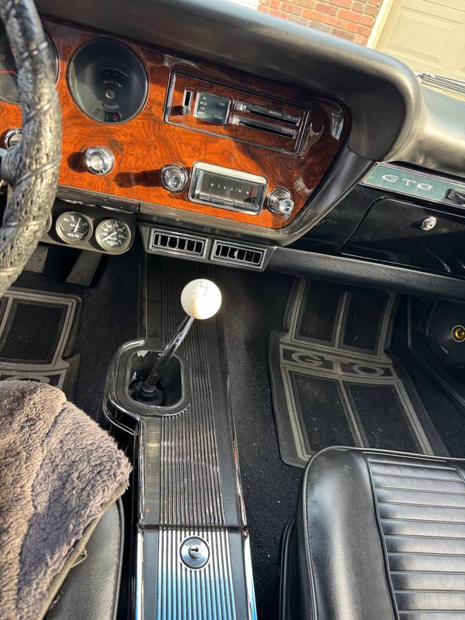 Pontiac-gto-1966-black-12