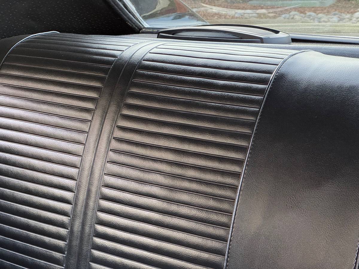 Pontiac-gto-1966-black-14