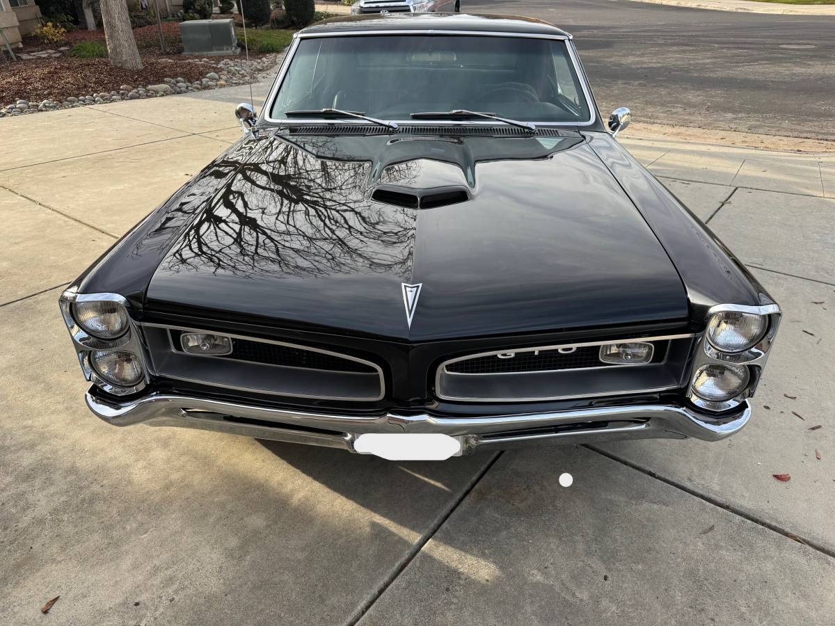 Pontiac-gto-1966-black-7