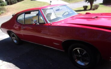 Pontiac-gto-1968-red-1