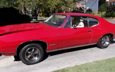Pontiac-gto-1968-red