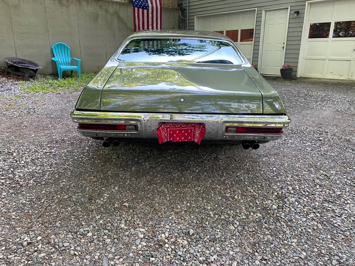 Pontiac-gto-1970-green-3