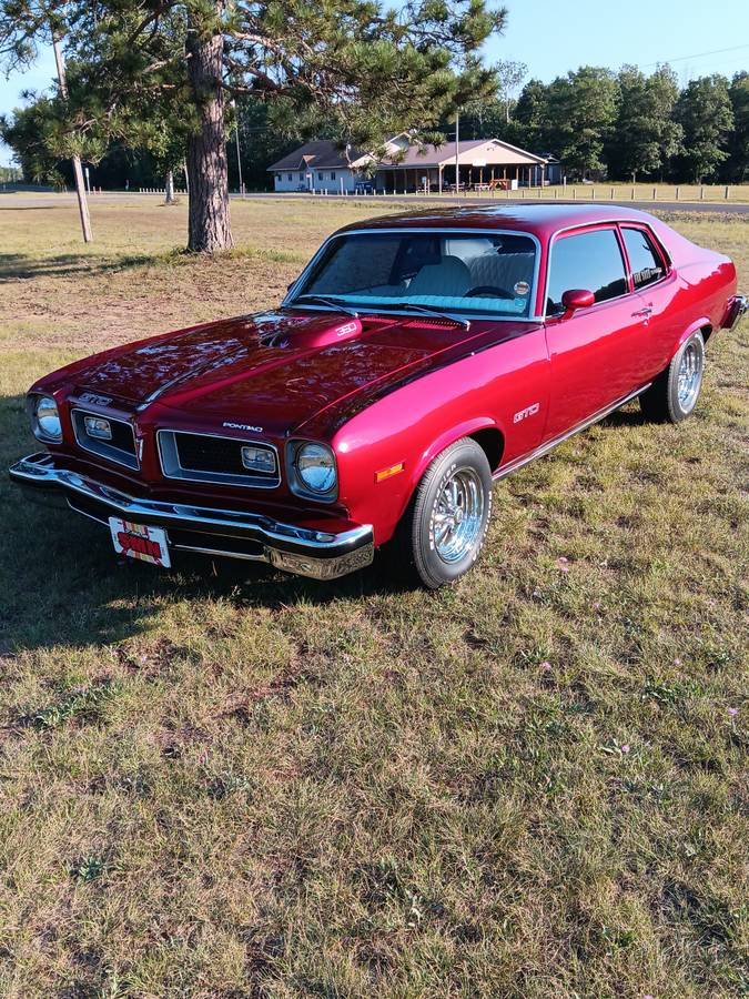 Pontiac-gto-1974-red