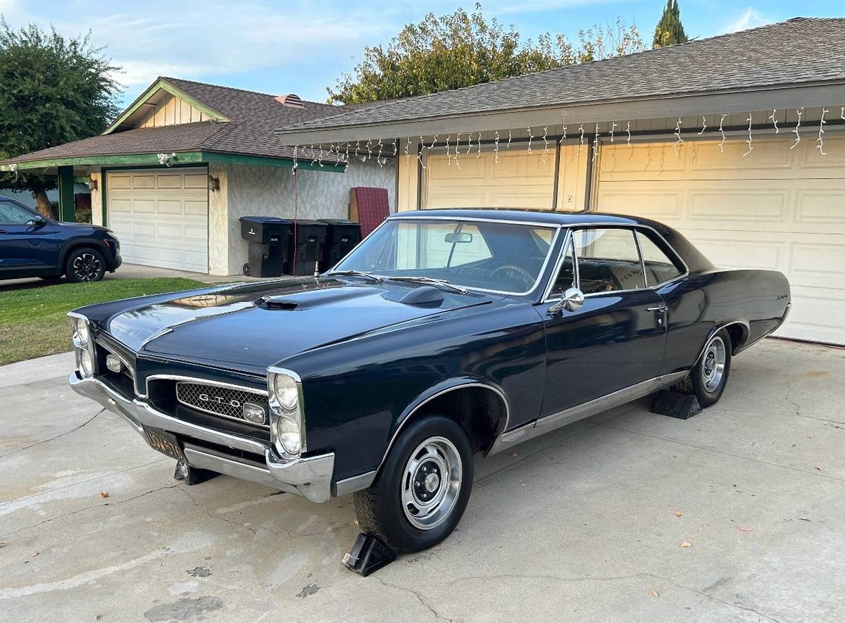 Pontiac-gto-400-ho-1967-blue