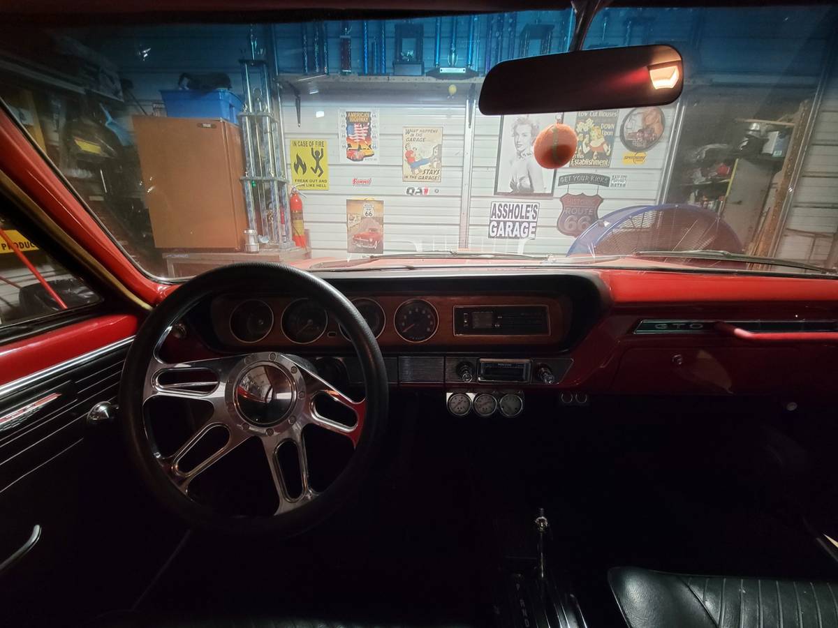 Pontiac-gto-clone-1965-red-22