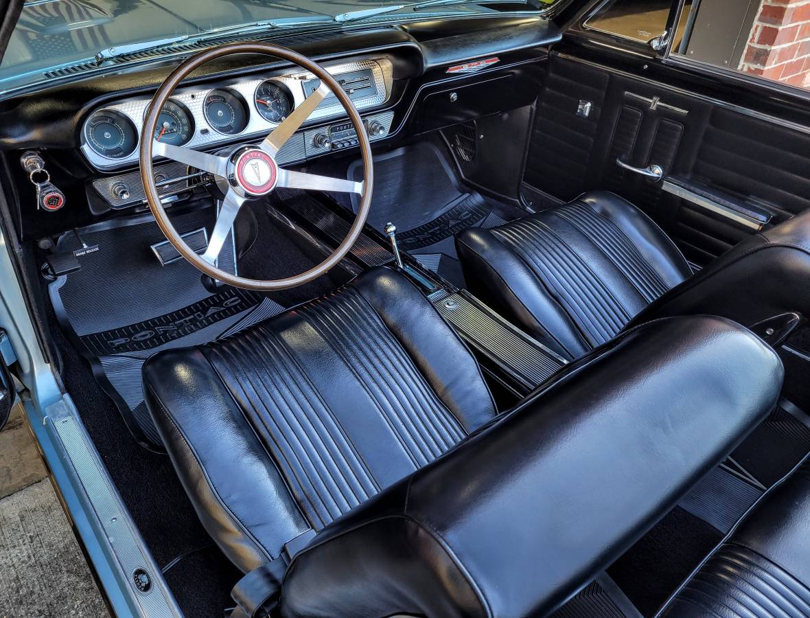 Pontiac-gto-convertible-1964-15