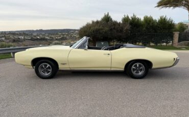 Pontiac-gto-convertible-1968-green-5