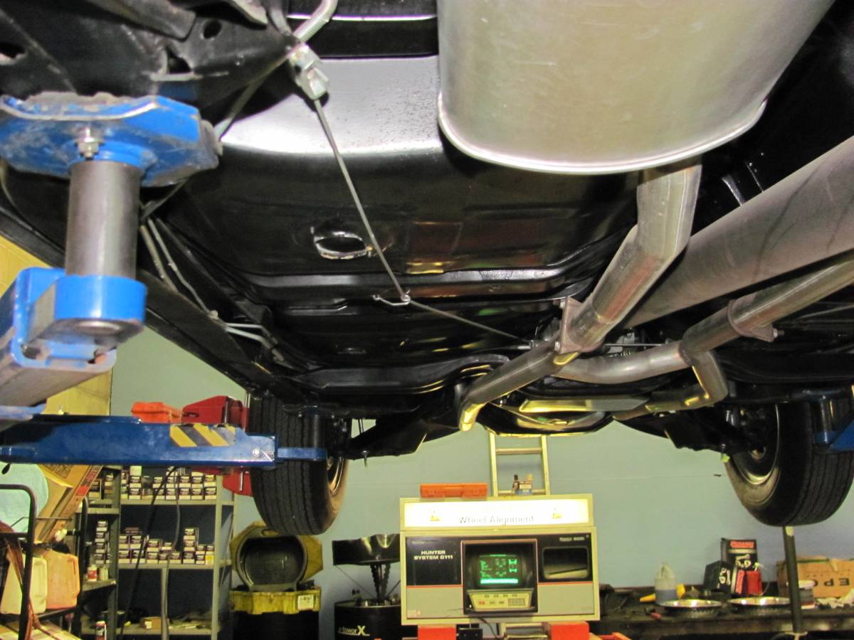 Pontiac-lemans-1965-blue-17