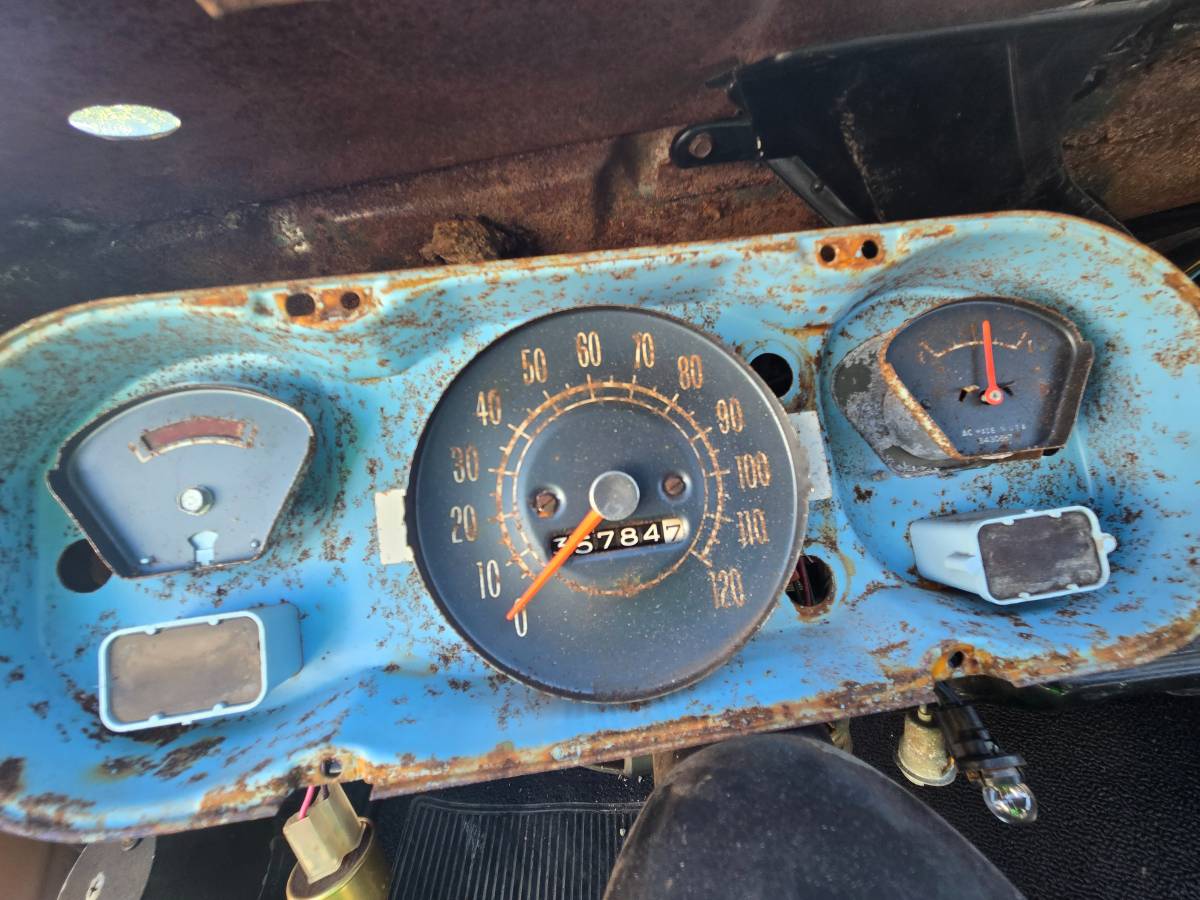 Pontiac-lemans-1966-10