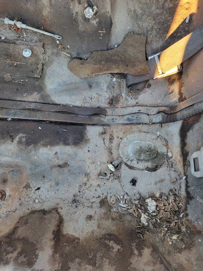 Pontiac-lemans-1968-grey-12