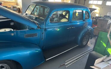 Pontiac-sedan-1939-blue-2