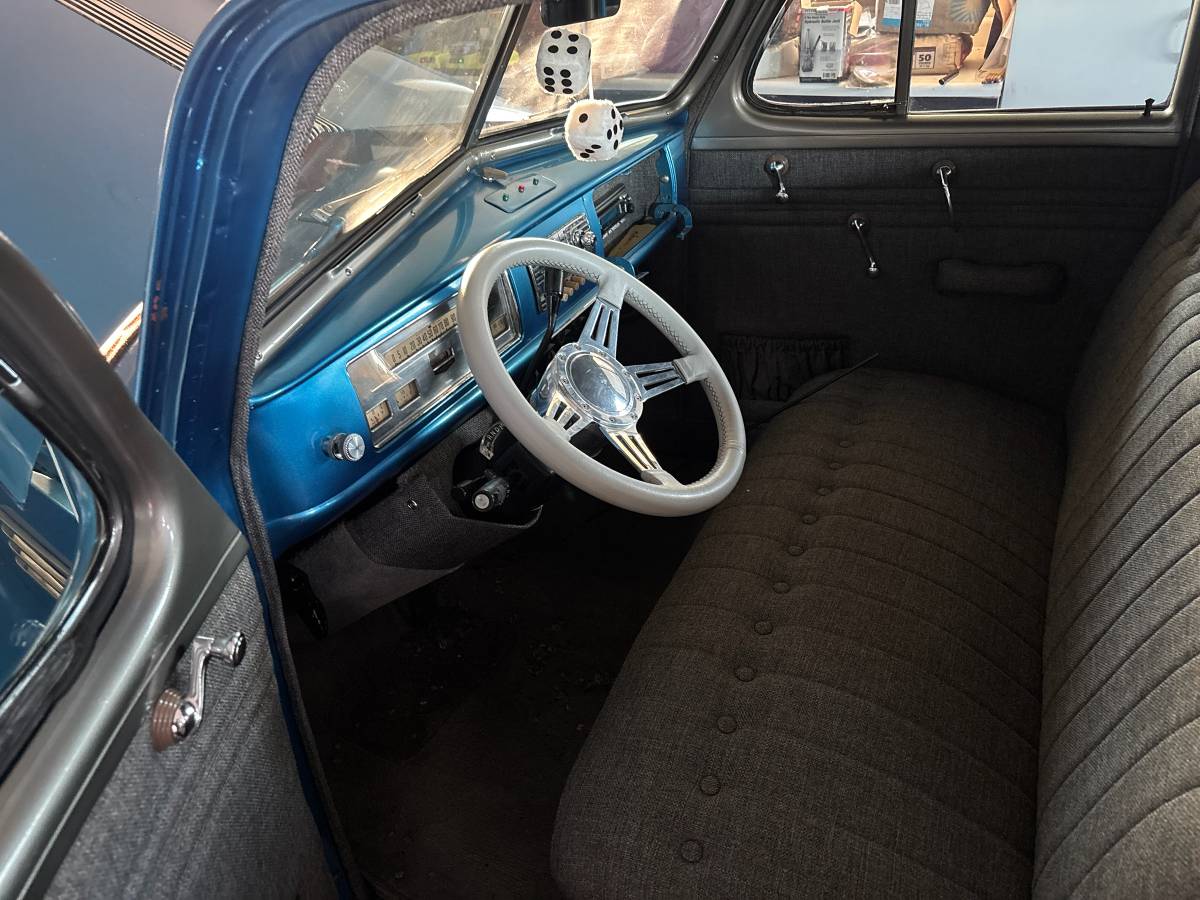 Pontiac-sedan-1939-blue-3