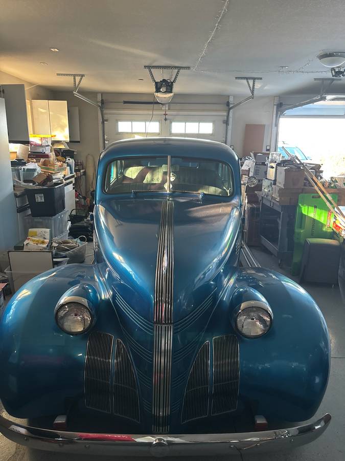 Pontiac-sedan-1939-blue