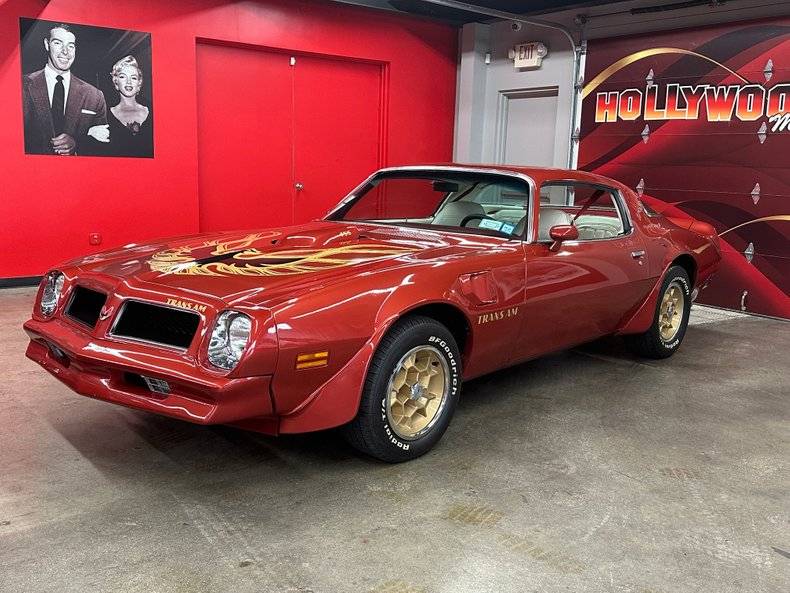 Pontiac-trans-am-1976-red-1