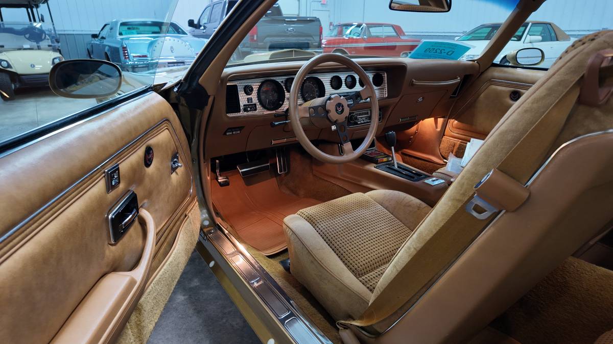 Pontiac-trans-am-1979-11