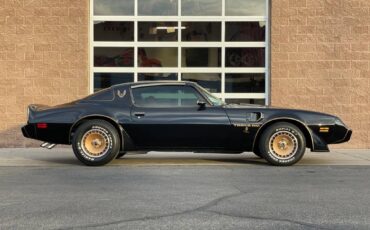 Pontiac-trans-am-1981-black-5