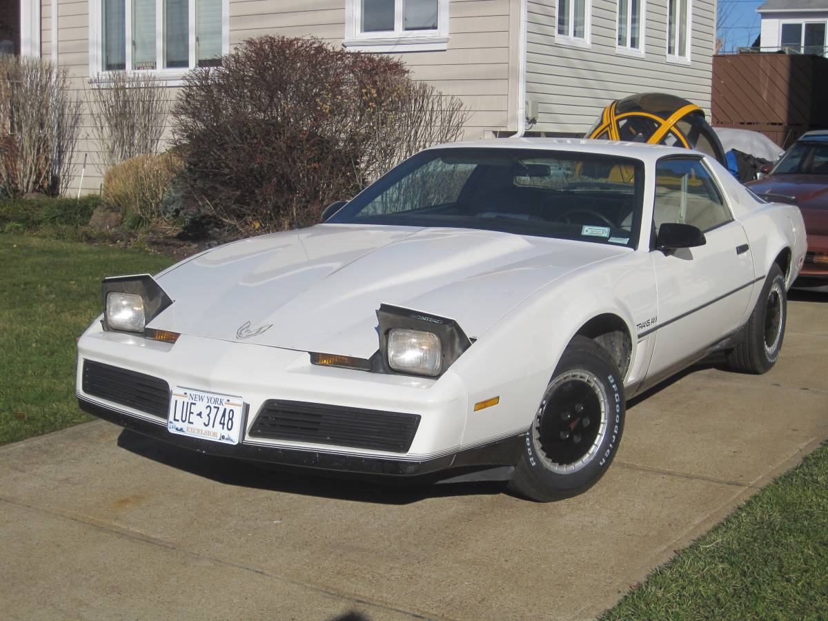 Pontiac-trans-am-1983-2