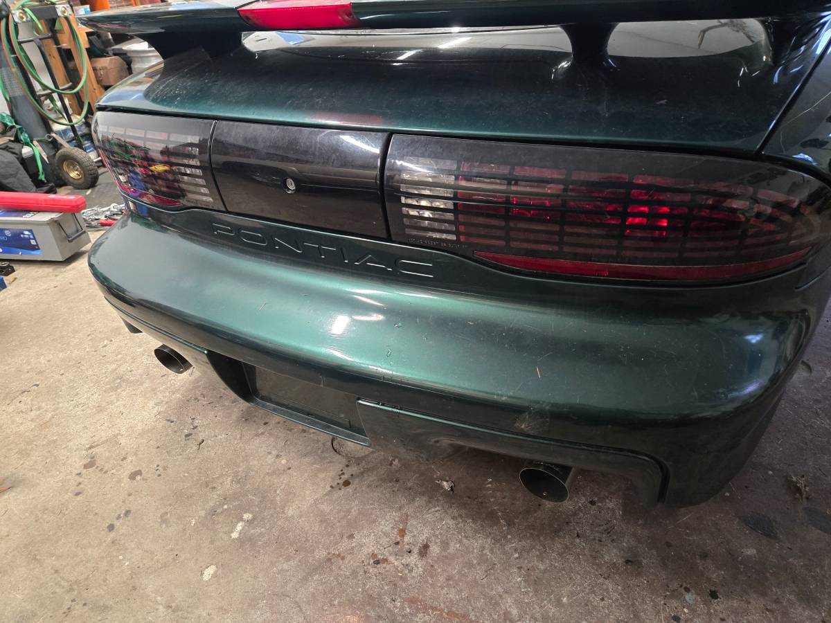 Pontiac-trans-am-1995-green-1