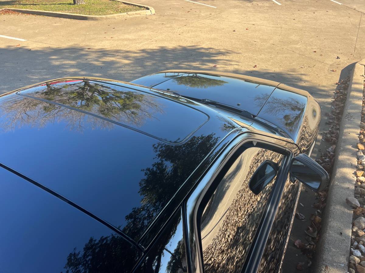 Porsche-1987-black-11