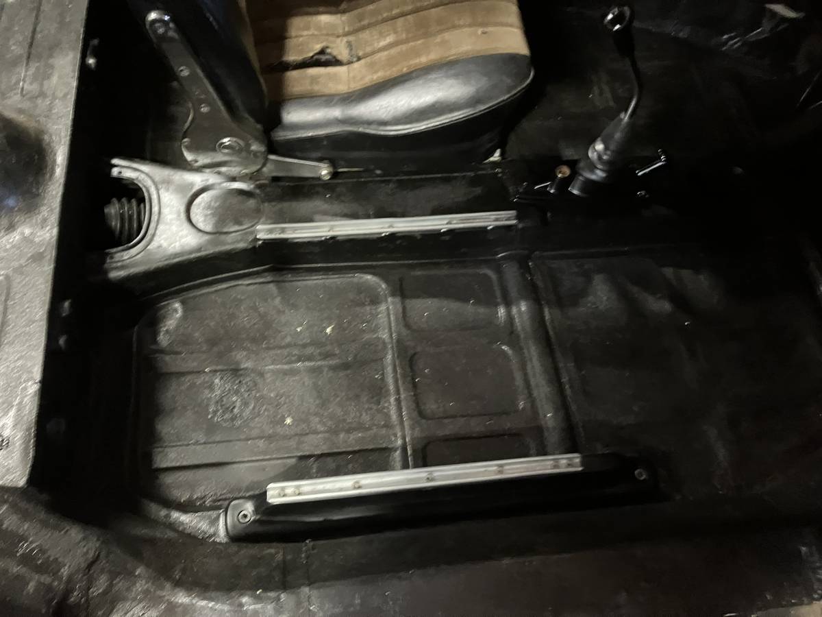 Porsche-356-1963-red-10