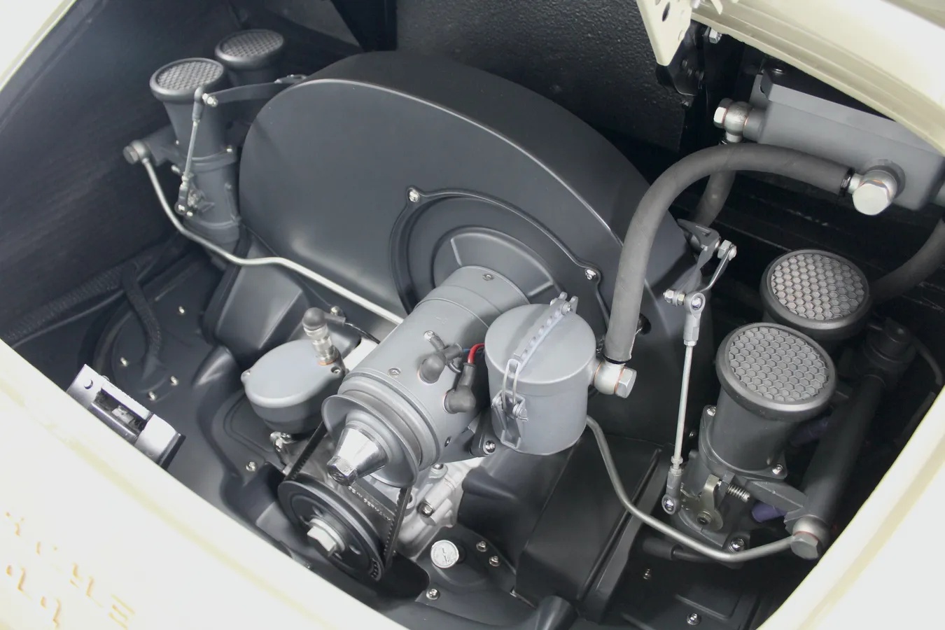 Porsche-356a-1957-Stone-Gray-Ox-Blood-Red-11