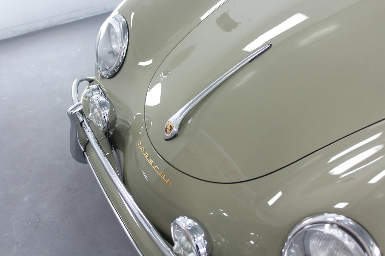 Porsche-356a-1957-Stone-Gray-Ox-Blood-Red-2