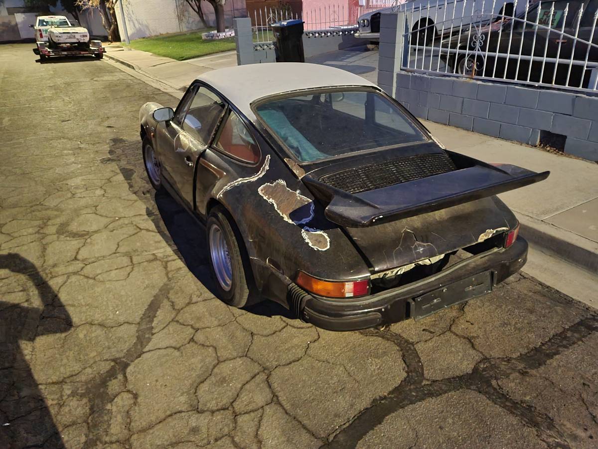 Porsche-911-1966-purple-13
