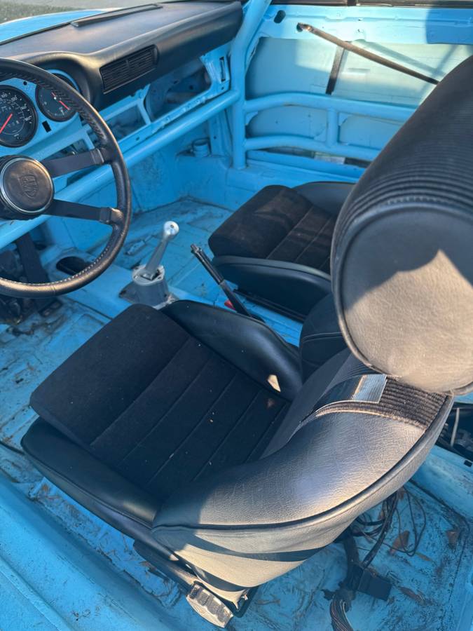 Porsche-911-1976-4