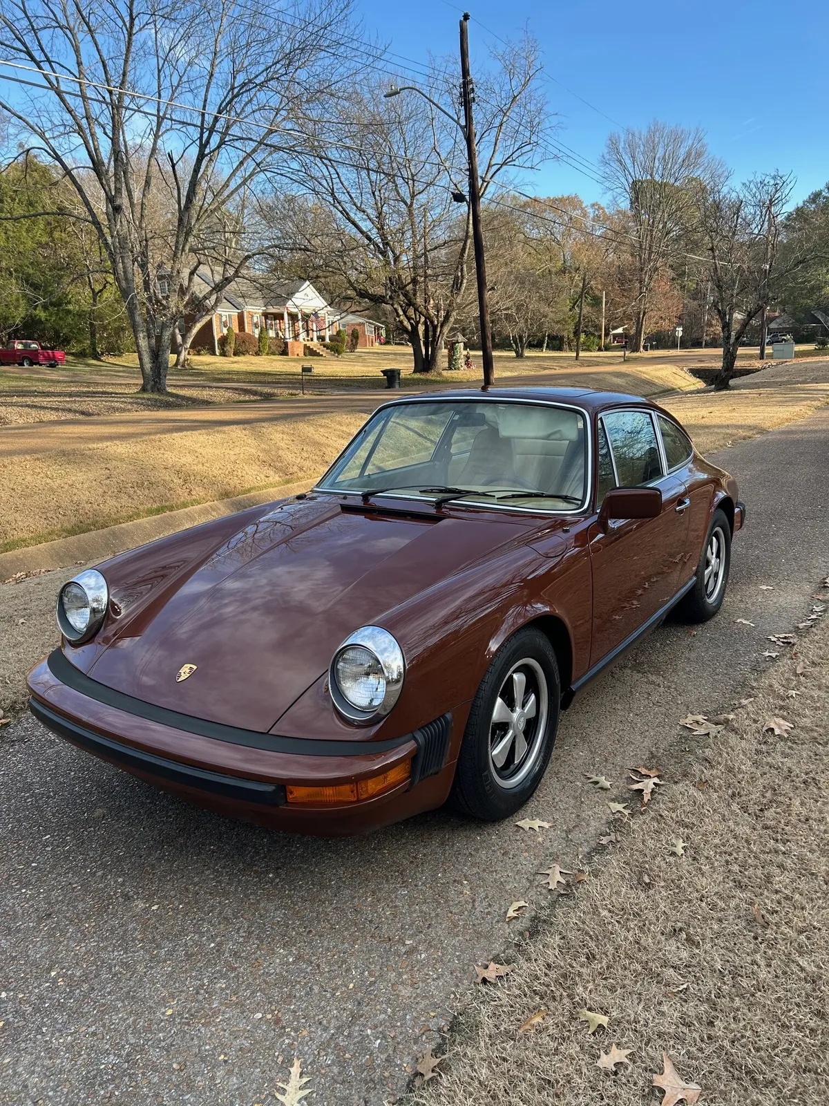 Porsche-911-1977-Bitter-Chocolate-Tan-1