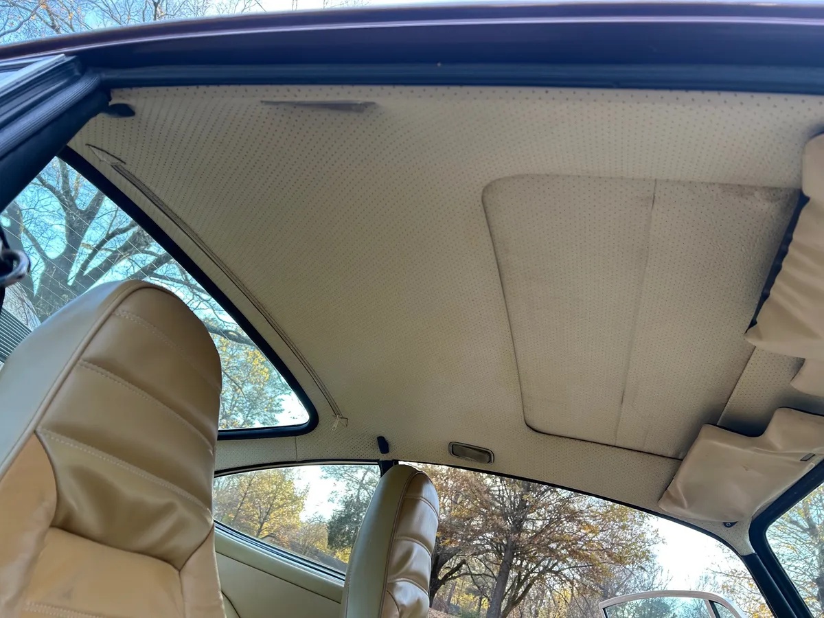 Porsche-911-1977-Bitter-Chocolate-Tan-14