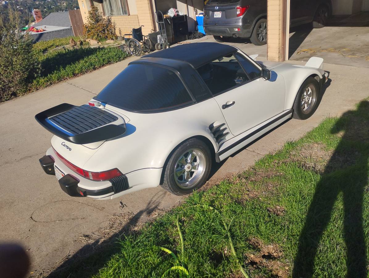 Porsche-911-carrera-1985-white-4