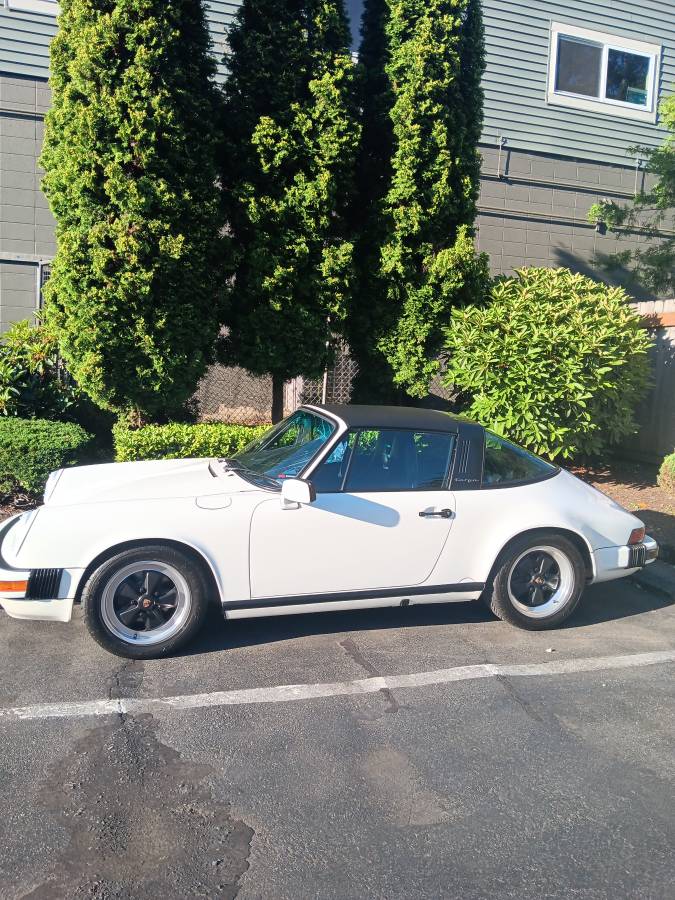 Porsche-911-carrera-1987-white-7