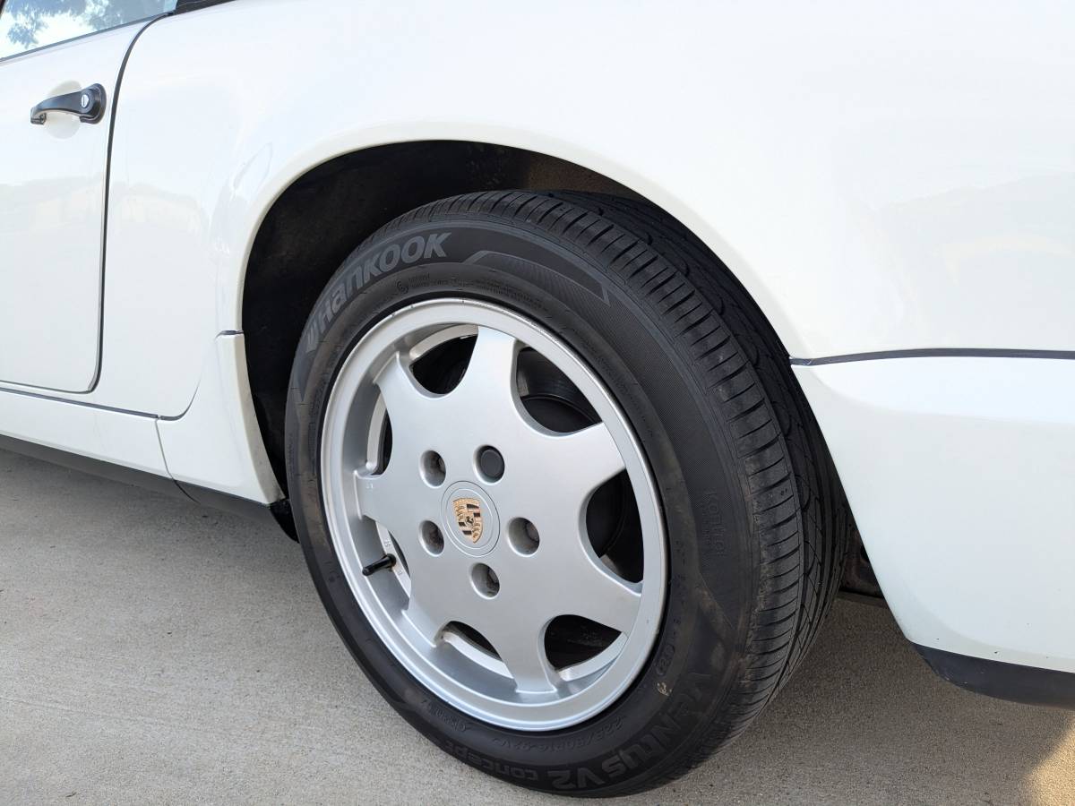 Porsche-911-carrera-4-1991-white-10