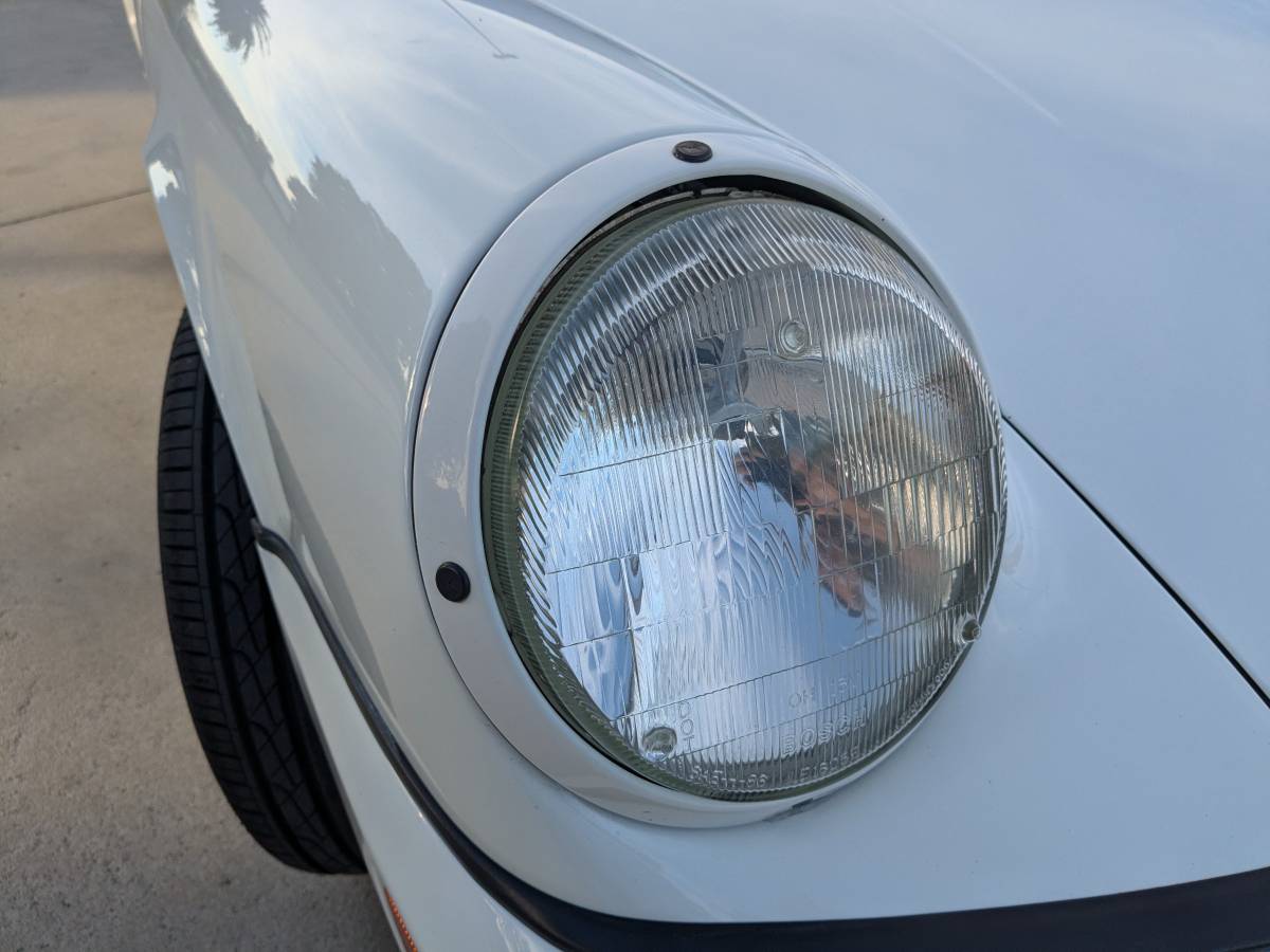 Porsche-911-carrera-4-1991-white-11
